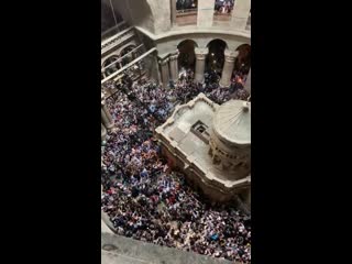 descent of the holy fire in the church of the holy sepulcher