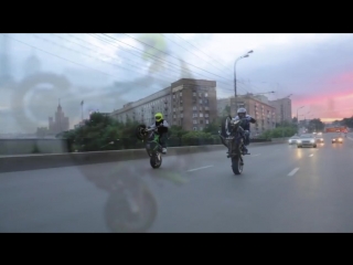 motorcycle stunts in streets